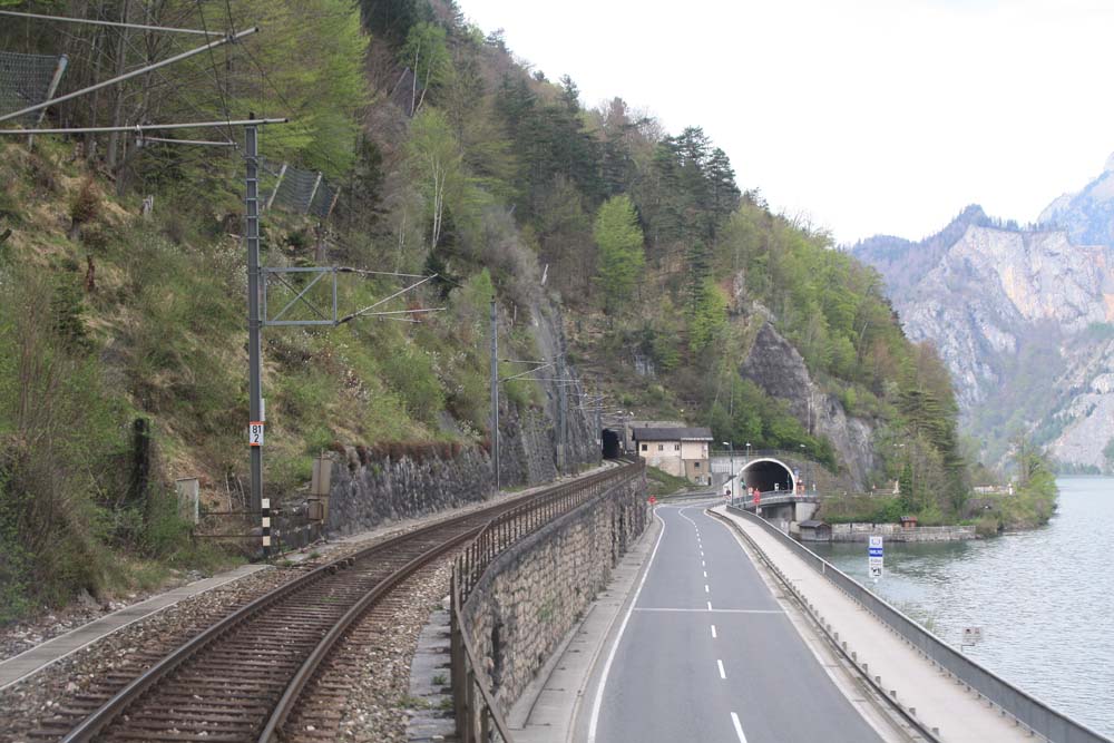 Hallst23 28