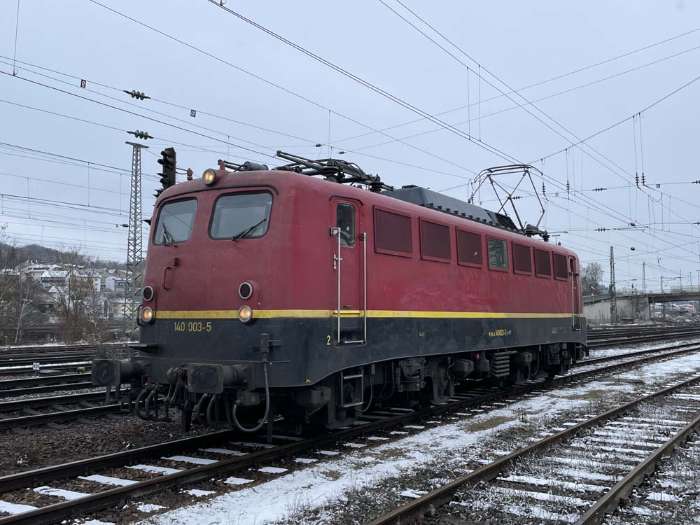 140 003 M